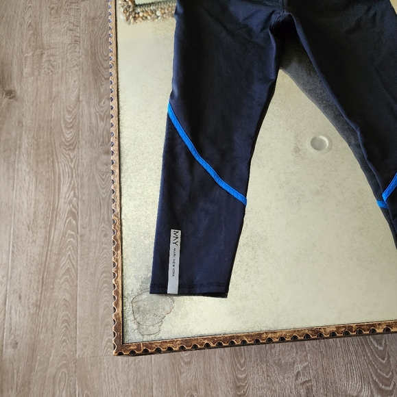 Leggings and Top Bundle - Picture 4 of 6